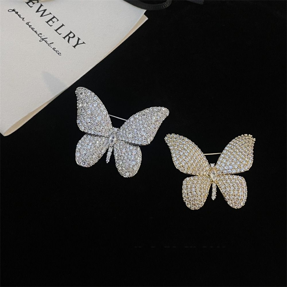 Korean Style Suit Collar Pin Badge Rhinestone Brooch Temperament Rhinestone Butterfly Brooch  Daily