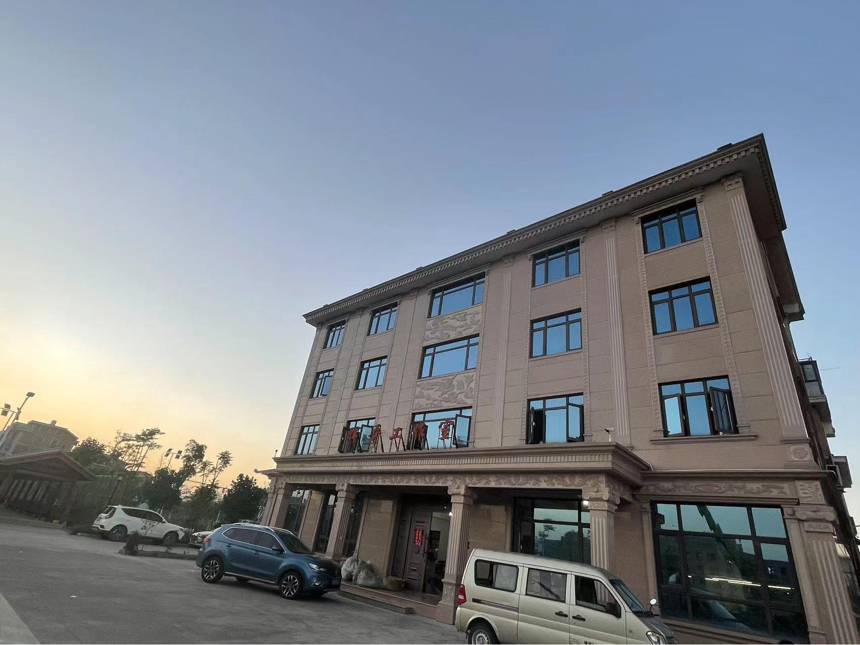 

Летние тонкие черные чулки с подвязками до бедра One size