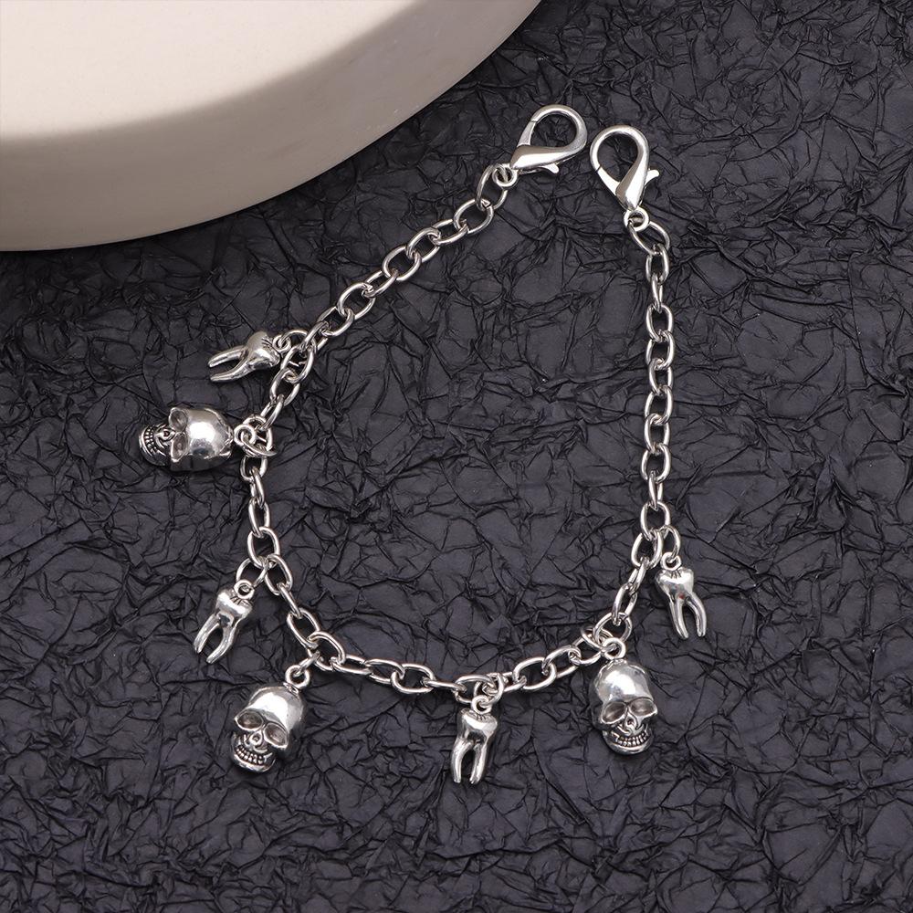 1pc Skull Teeth Pendant Shoe Chains for Boots & Sneakers Shoe Decoration Pendant Accessories Women Fashion Party Jewelry Gifts
