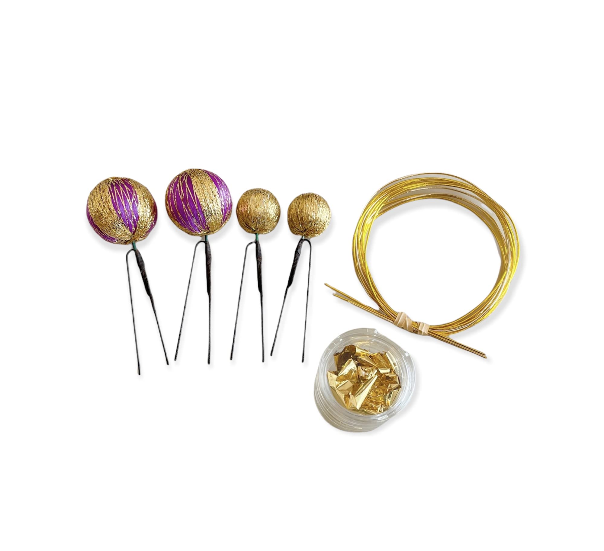 

Japanese-style hair ornament, ball-shaped hairpin, purple and gold, mizuhiki (decorative cord), gold leaf, suitable for Coming-of-Age Day,