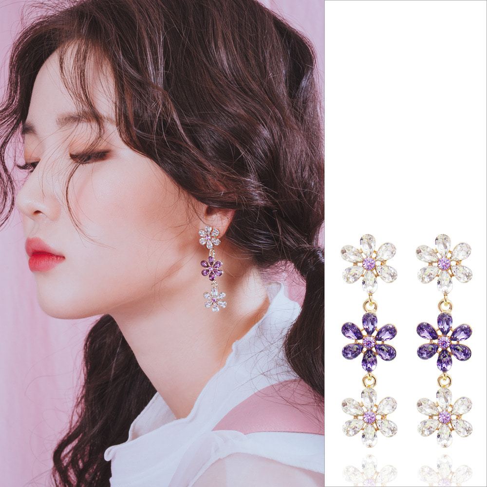 These flower-like earrings/earrings W