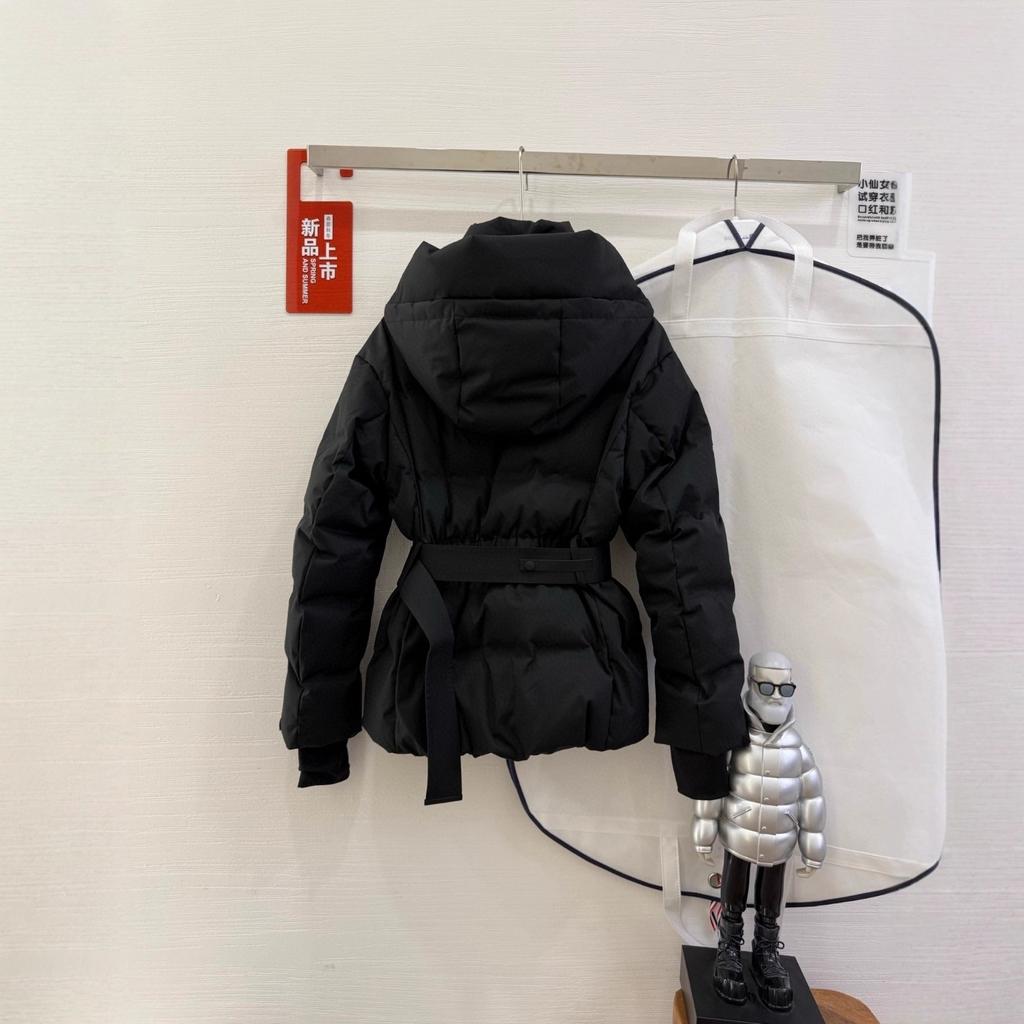 Cabinet quality! Autumn and winter m home goose down Tolima color label ski series hooded slim down jacket women