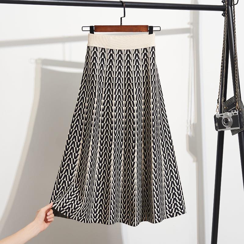 

Смугаста в язана спідниця міді для жінок осінь та зима потовщена А-силуету спідниця з високою талією M