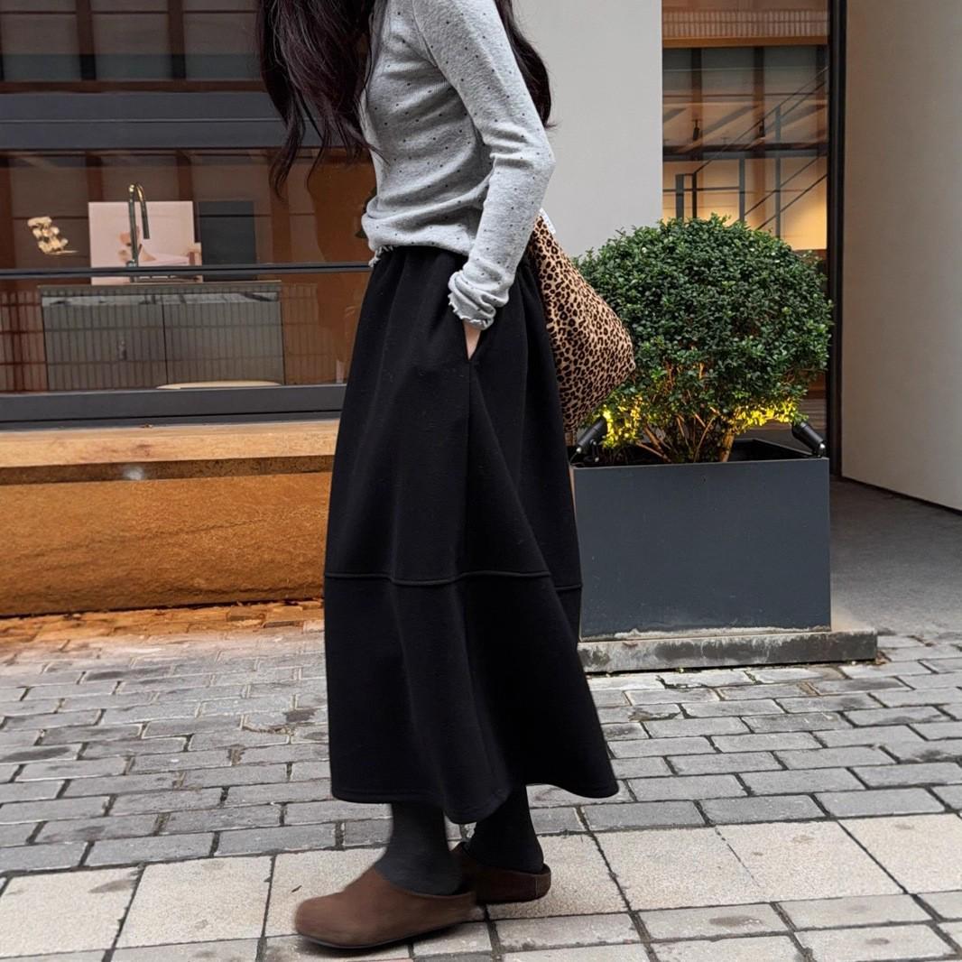 

Woolen High-Waisted A-Line Skirt – Women s Autumn/Winter Slimming Mid-Length Hem, Thickened, Warm, Versatile, and Casual Elastic Design. Medium чёрный