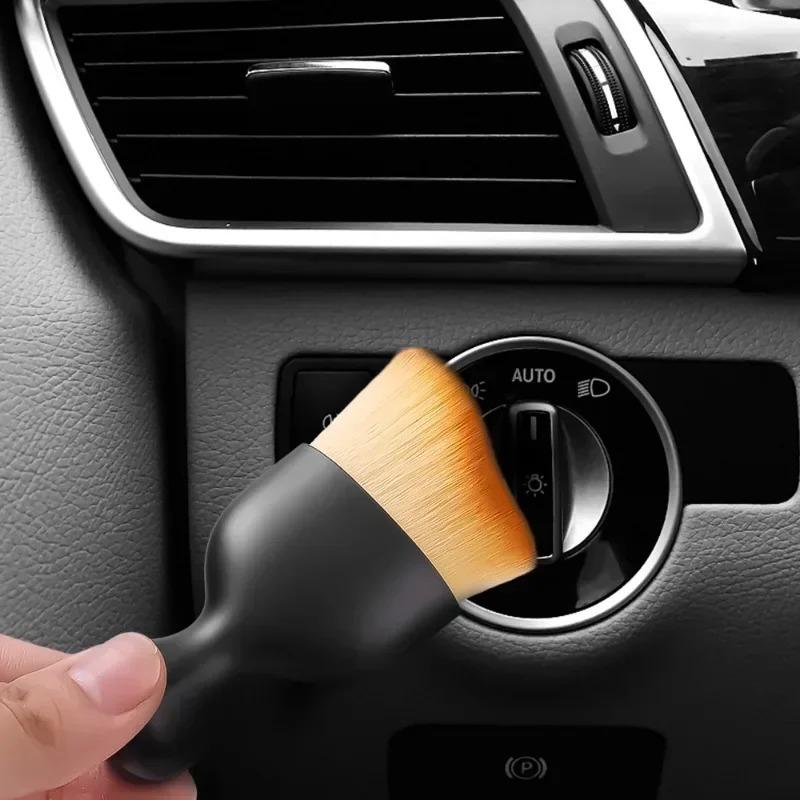 Weiche Bürste zur Reinigung der Autolüftungsöffnungen mit Gehäuse, Werkzeug zur Reinigung des Autoinnenraums, künstliche Autobürste, Abstauben von Autospalten, Autodetaillierung