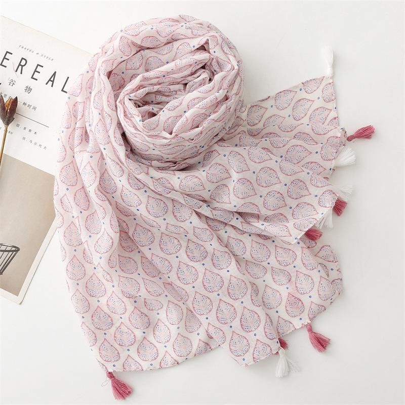 Silk Scarf Women's Spring and Summer Fruit Strawberry Scarf Women's Scarf Travel with Beach Scarf Printed Sunscreen Shawl