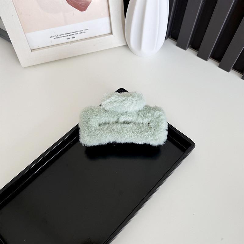 10.5cm Plush Square Hair Clip Women's Korean Style Ins Simple And Versatile Grab Clip Fashion Shark Clip Hair Accessories