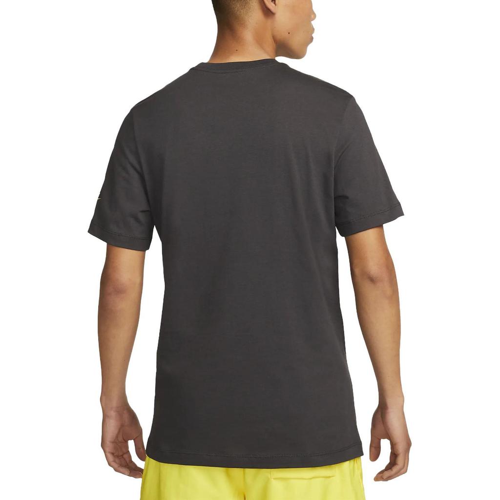 Nike Camiseta Masculina de Manga Curta com Gola Redonda e Estampa de Desenho Animado Tops Preto FD1336-060