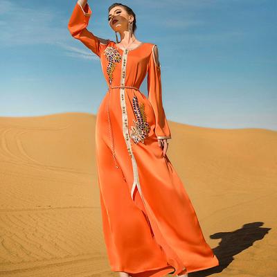Muslimisches Frauen-Orange-handgemachtes langes Kleid mit Strasssteinen und Gürtel-Robe Ramadan