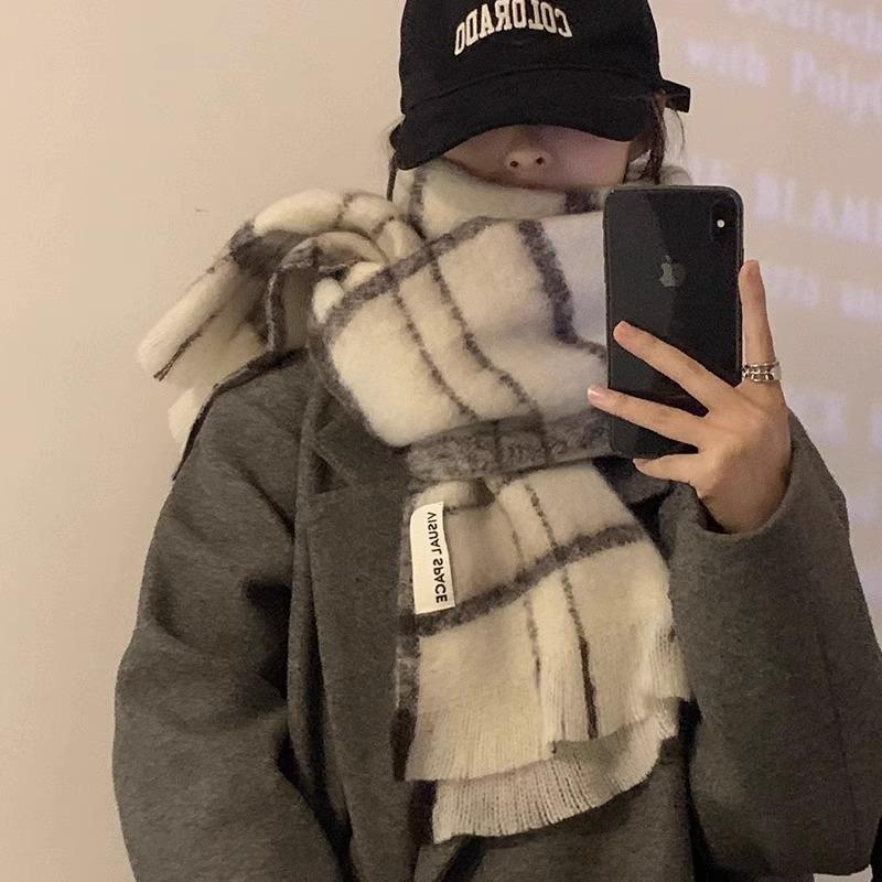 Cool Scarf Women's Winter New Versatile Korean Version Thickened Warm Advanced Plaid Scarf Student Tide