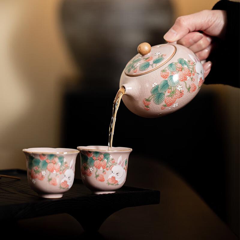 Shangqi Strawberry Rabbit Xishi Teapot Set