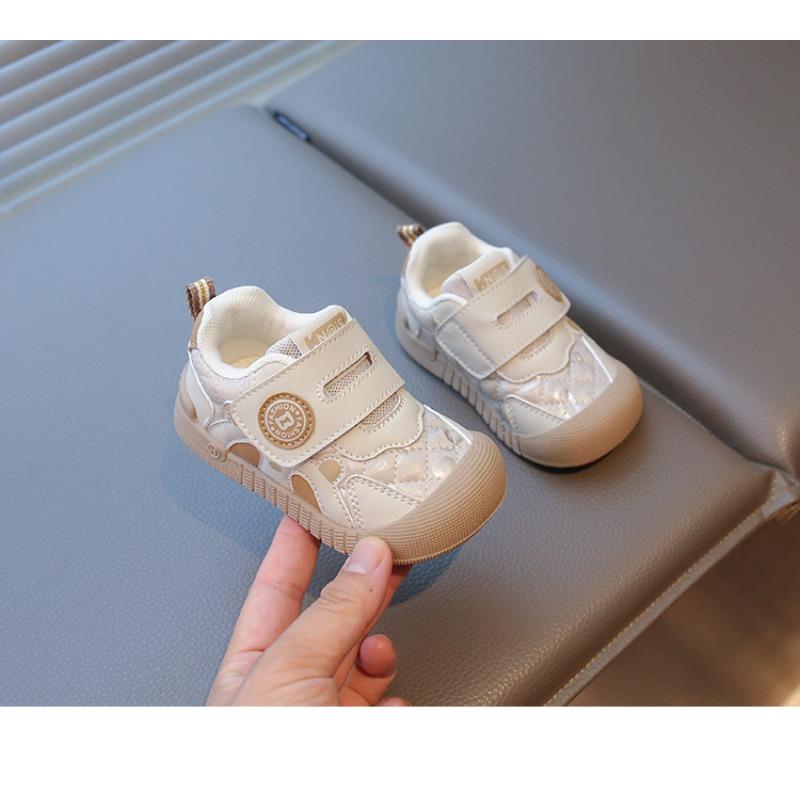 Baby toddler shoes cartoon leather surface baby girl indoor shoes non-slip soft sole baby boy running shoes