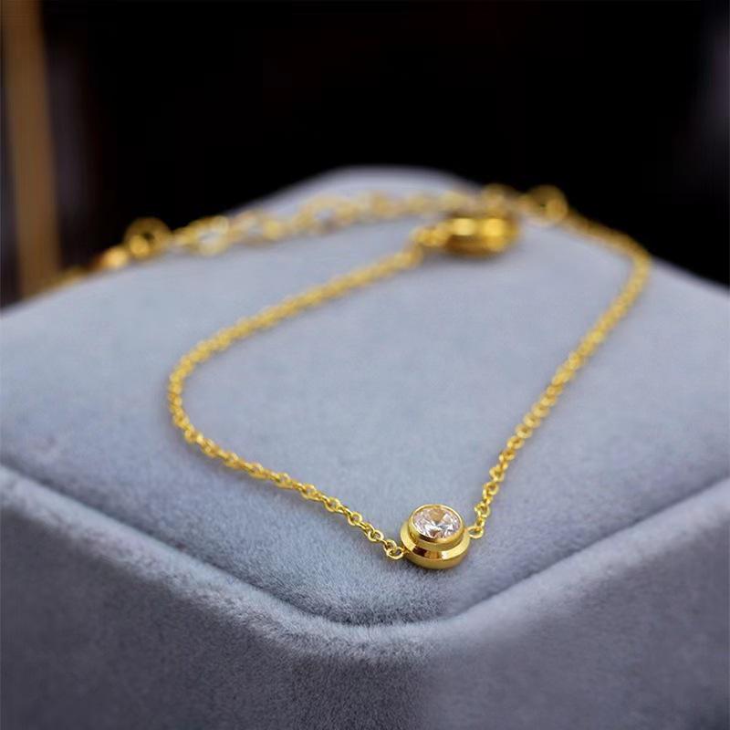 Women's Fashion Titanium Steel Bracelet: Elegant Japanese & Korean Design, Non-Fading Stainless Steel, Versatile Jewelry.