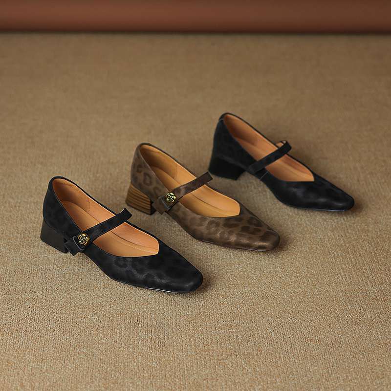 Krazing Pot Sheep Skin Summer Spring Autumn Med Heels Buckle Straps Women Leopard Patterns Square Toe Shallow Pumps