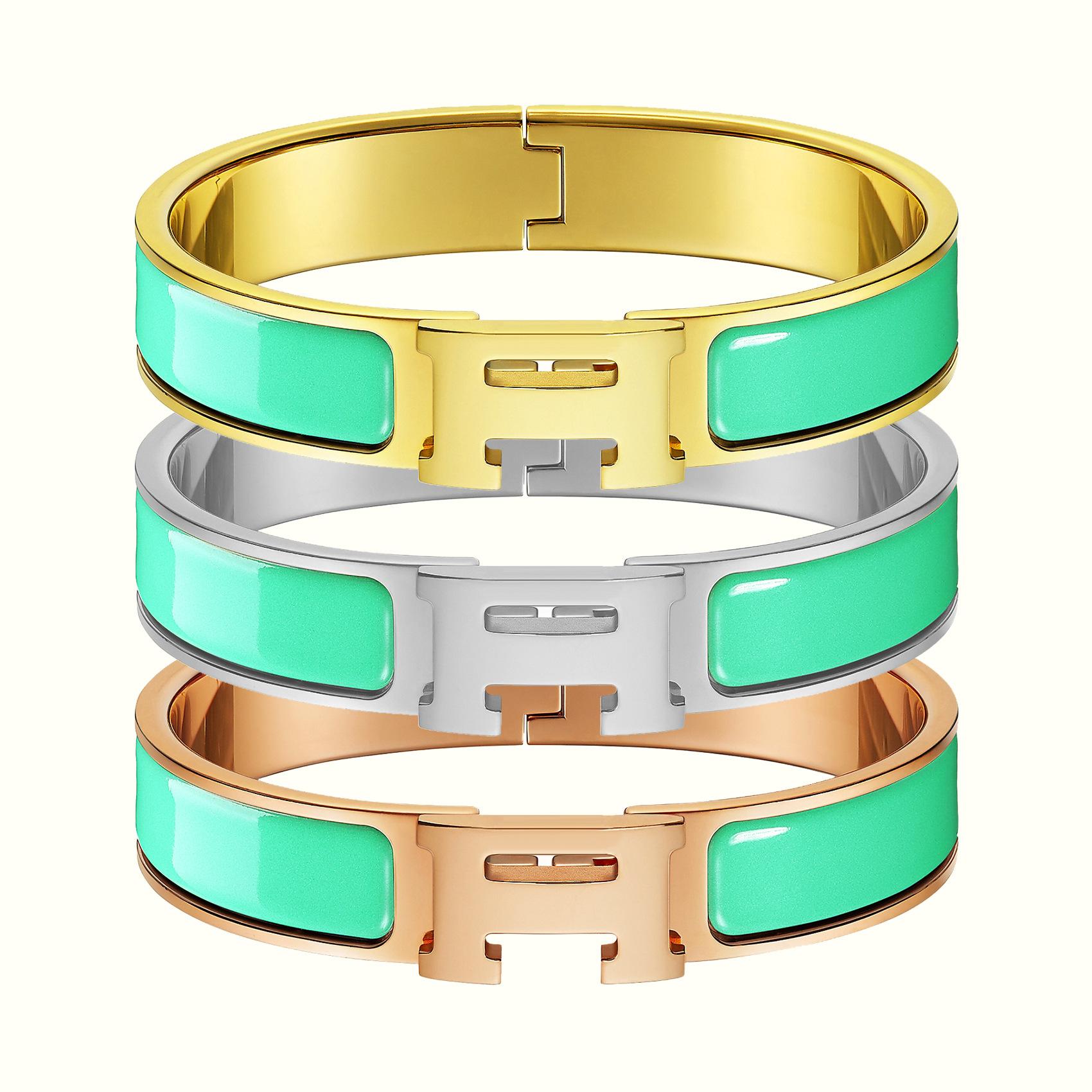 

Класичний браслет з літерою H, Багатоколірний емальований браслет, Позолочений 18k золотом, Рожевим золотом Inner diameter 17CM Rose