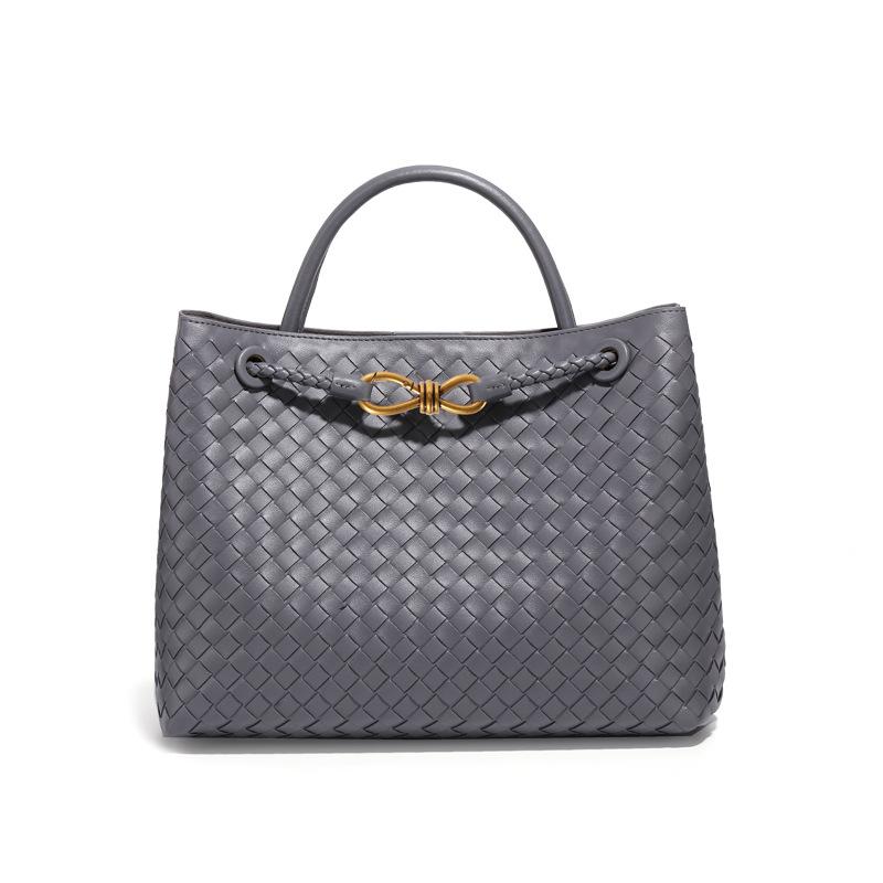 Retro Large-capacity Bag Women's Handwoven Bag Commuter Versatile Handbag Fashion Casual Shoulder Messenger Bag