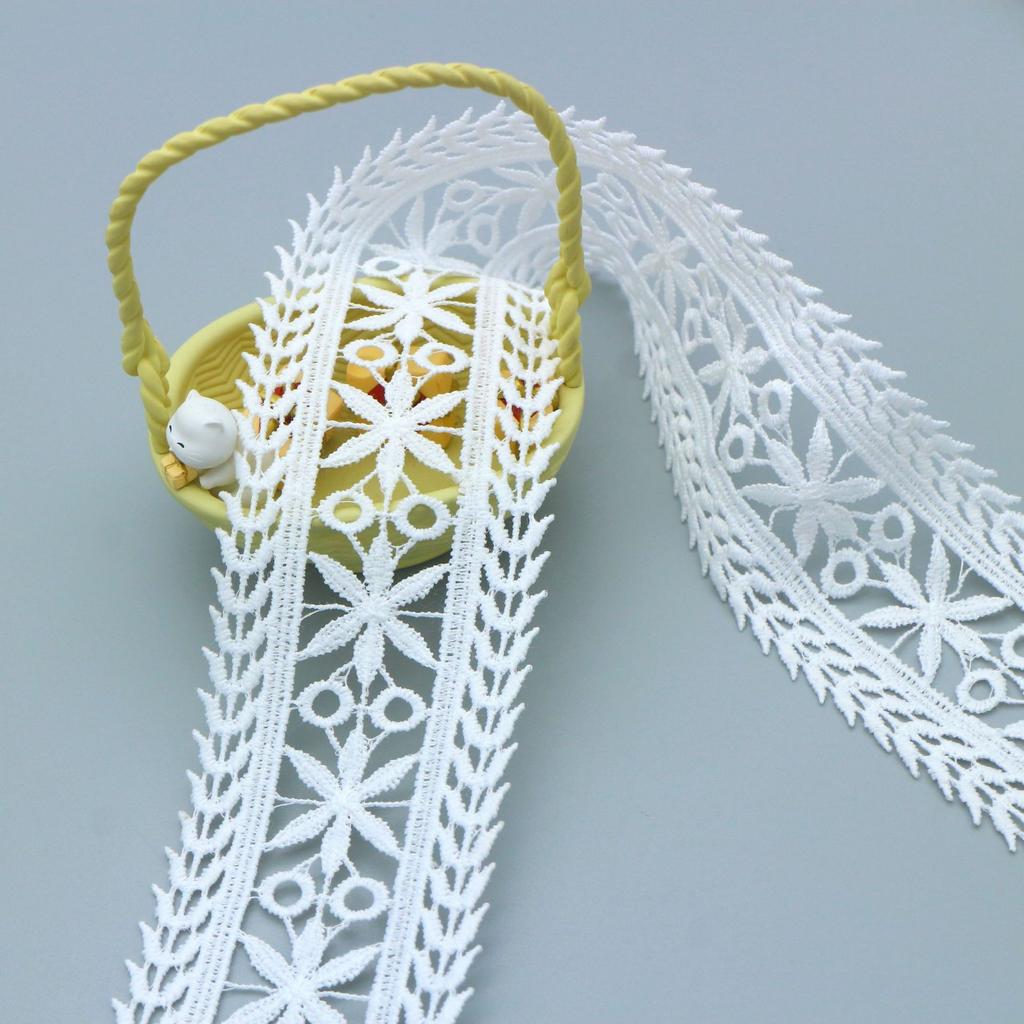 Wasserlöslicher Weißer Milchseiden-Stickerei-Spitze Spitze Hohlstickerei Barcode DIY Vorhang Brautkleid Heimtextil-Zubehör Zubehör