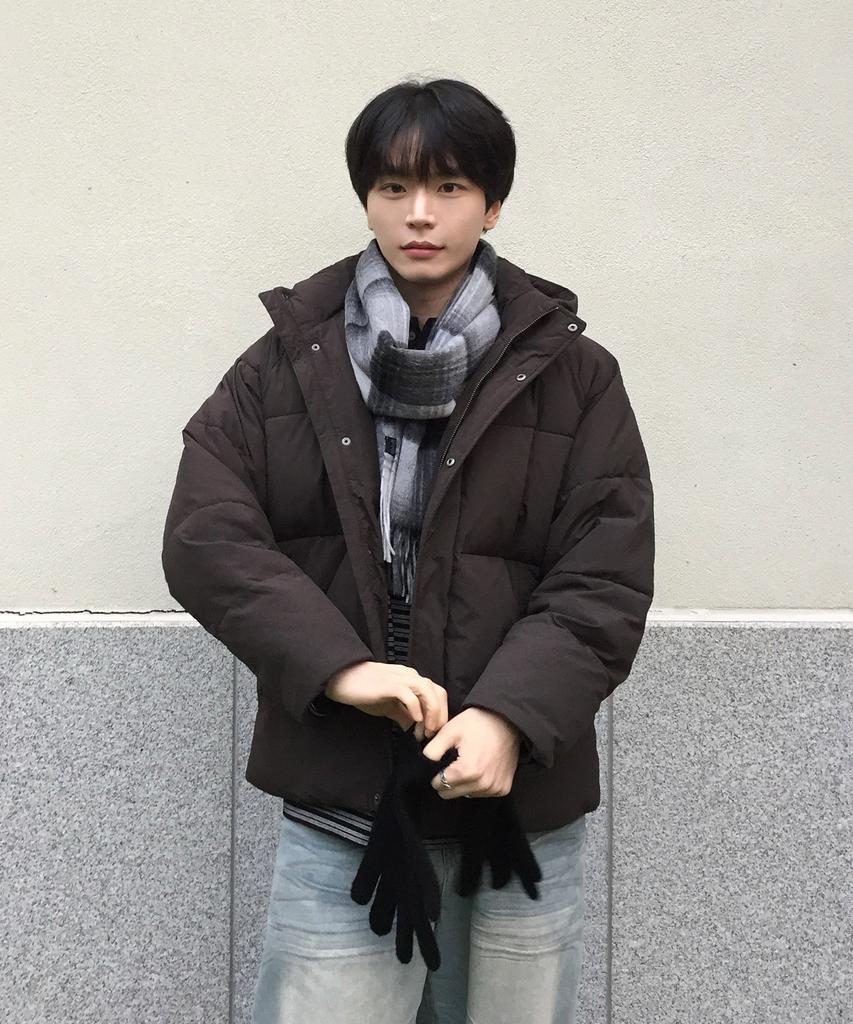 Mind Bridge Dual Good Detachable Hood Short Puffer Jacket MZDJ8151