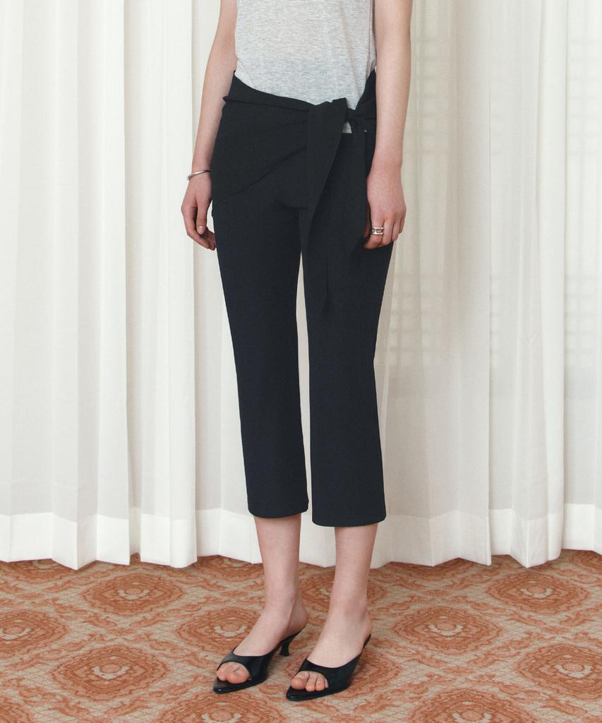 Siyajyu Sipt7208 Pleated Capri Pants_Black