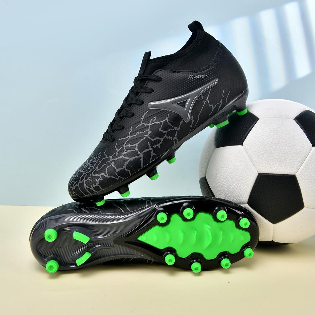 New Men Soccer Shoes Outdoor Cleats Football Boots Futsal Training Sport Sport Comfortable Adult Non-Slip Match Grass Ultralight