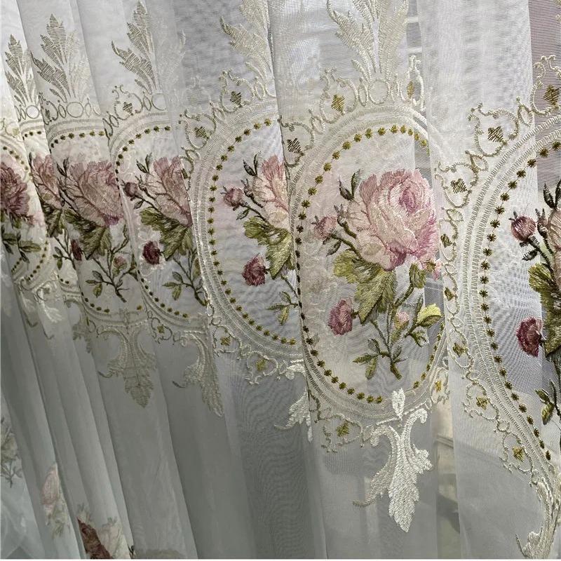 Elegantes Cortinas de Gasa Bordadas con Peonías - Voile Transparente de Lujo para Sala de Estar o Dormitorio
