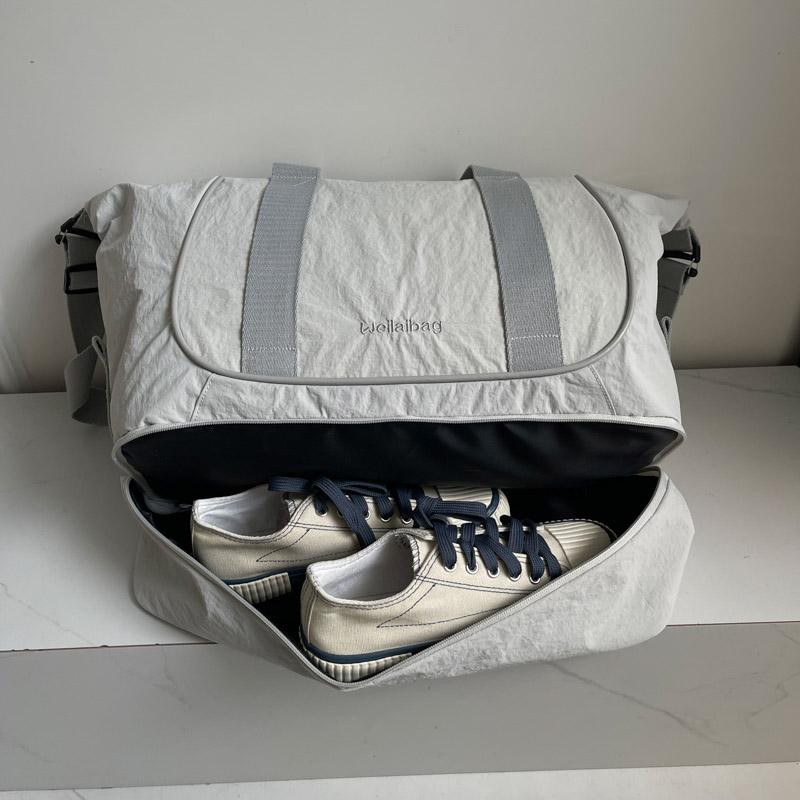Travel Bag Large Capacity Shoulder Sports Fitness Bag Separation Shoes Bags Storage Storage Bag Dry Wet Separation