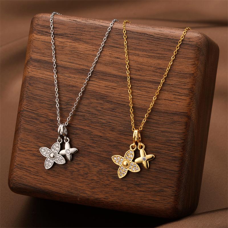 Fashion Micro-Set Four-Leaf Clover Double Pendant Titanium Steel Necklace for Women Gold Plated Non-Fading Ladies Clavicle Chain