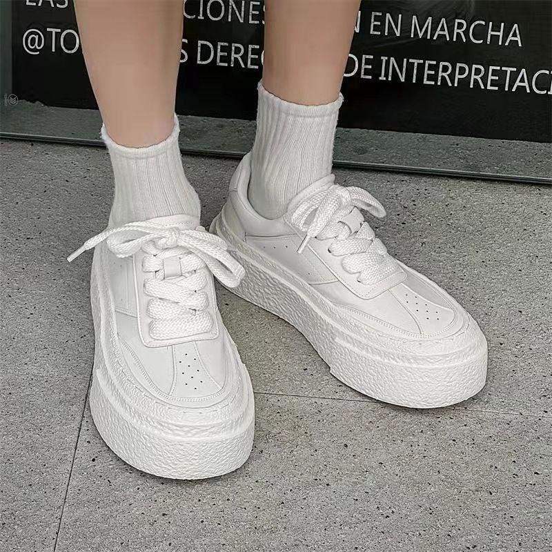 Sneakers Chunky Black Non Slip Round Toe Casual Shoes for Men With Laces Designer Luxury Without Leather Retro Hiking Man Shoe