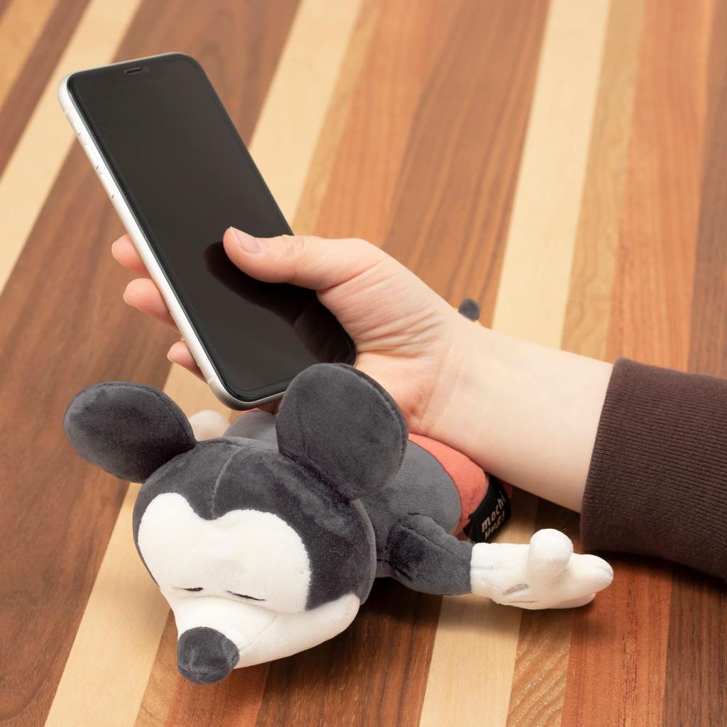 Liv's Heart Squeeze Cushion Disney Mochi Hug Mickey Mouse (Total Length: Approx. 27cm) Fluffy and Squishy 50034-01