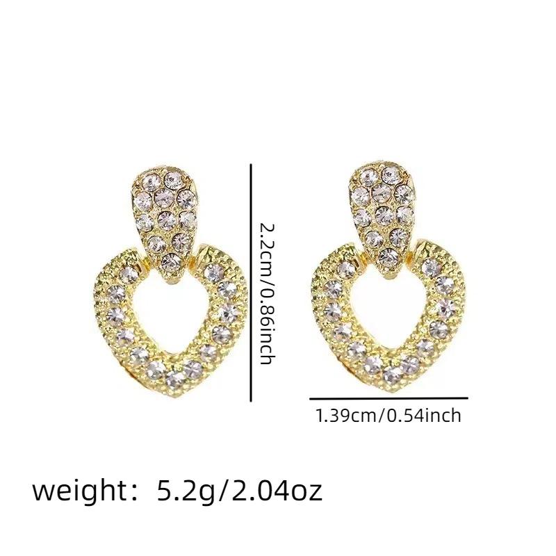 

Korean Fashion Heart - Shaped Diamond Inlay Hollow Stud Earrings for Women , Light Daily Wear золотой