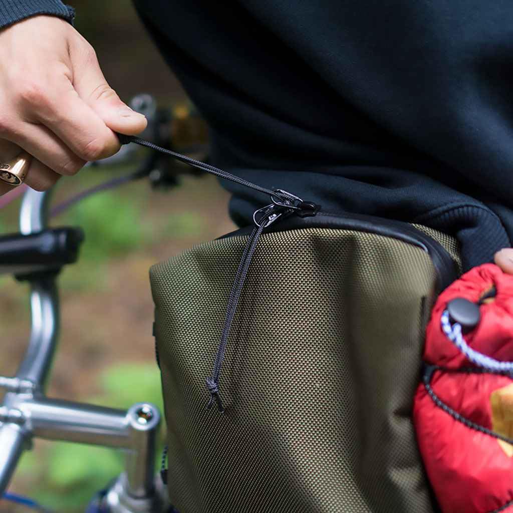 FAIRWEATHER Ballistic/Oliven Hoftesekk, Ballistisk Nylon, Oliven, Midjeveske, Sykkeltur