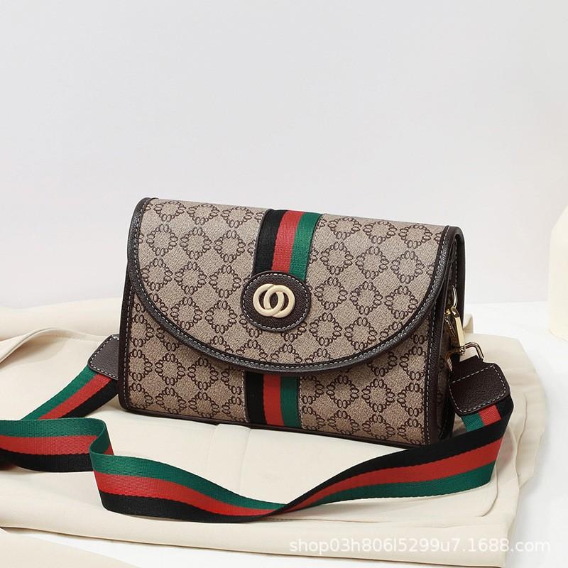 New women s bag autumn and winter versatile messenger bag fashionable high-end texture light luxury small square bag shoulder bag