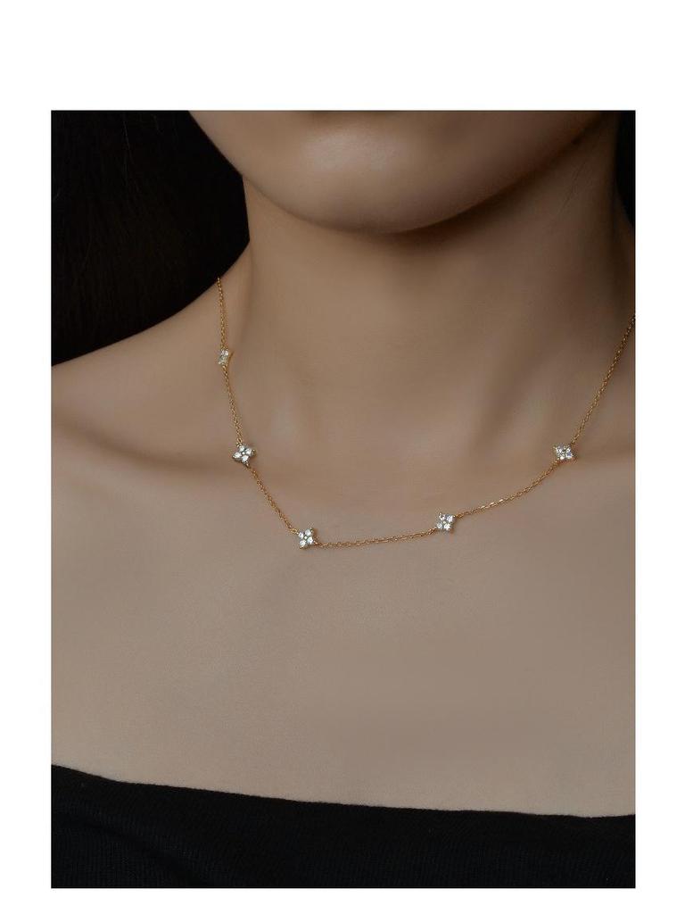 S925 Sterling Silver Four-Leaf Clover Necklace: Light Luxury, High-End Versatile Clavicle Chain with Starry Sky Design for Women