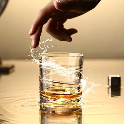 Rotierendes Whiskyglas, altmodisches Glas zum Trinken von Bourbon, Scotch, Cocktails, Whisky, Shake Cup, kreatives Persönlichkeitsglas