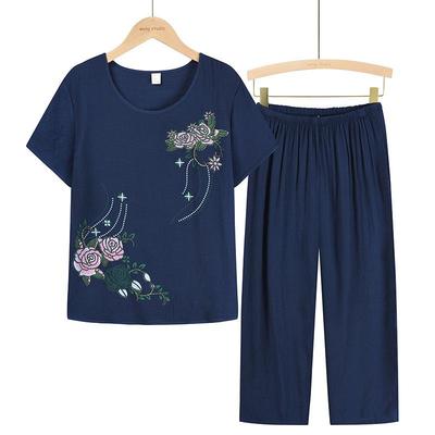 Ensemble d'été deux pièces: T-shirt à manches courtes et pantalon de pyjama pour femmes d'âge moyen et âgées