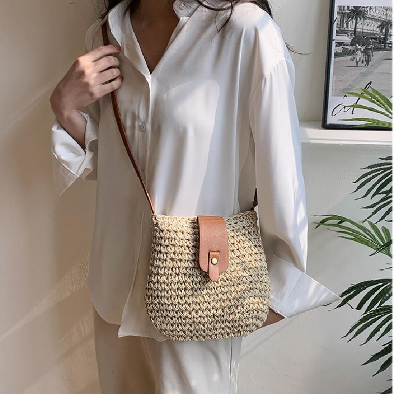 Simple Color Blocked Women Casual One Shoulder Grass Woven Bag For Daily Use And Beach Outings