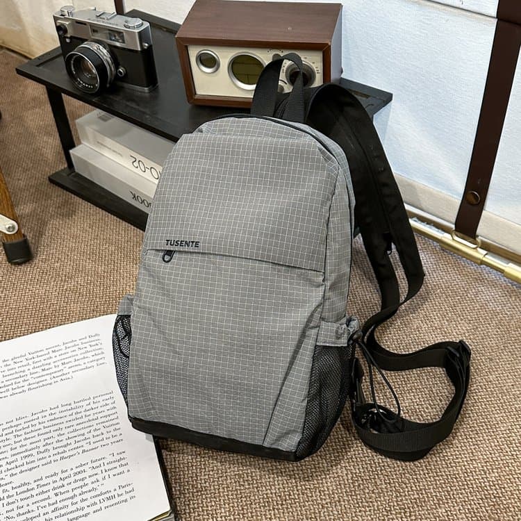 Outdoor lightweight checked nylon crossbody chest bag