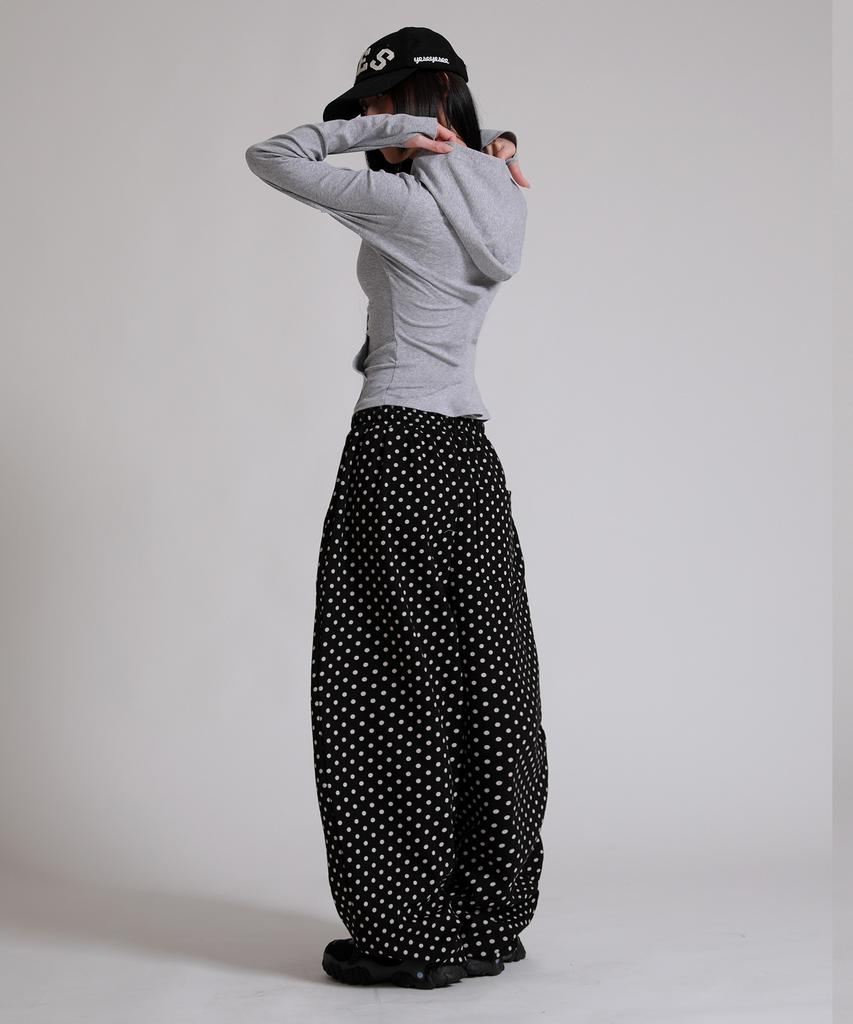 LIKE THE MOST Dot Curved Suede Wide Training Pants_Black