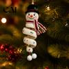 Schneemann Häkelanleitung Puppe Spiral-Ornament DIY-Set, Feiertags Bastelset mit Garnprojekt Weiches Garn, Perlen, Weihnachtsbaum-Hänger für Fenster