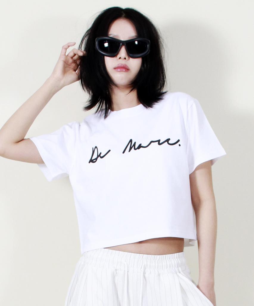 Deumakeu Rough Writing Text-Logo Crop T-Shirt White