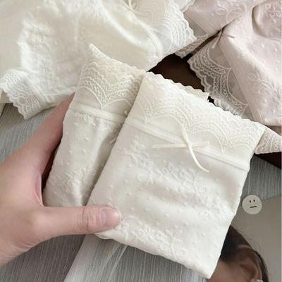 Wykwintne Bawełniane Majtki Damskie z Koronkowym Wykończeniem - Jacquard Kwiatowy Francuski, Przyjazne dla Skóry, Seksowne, Podkreślające Biodra