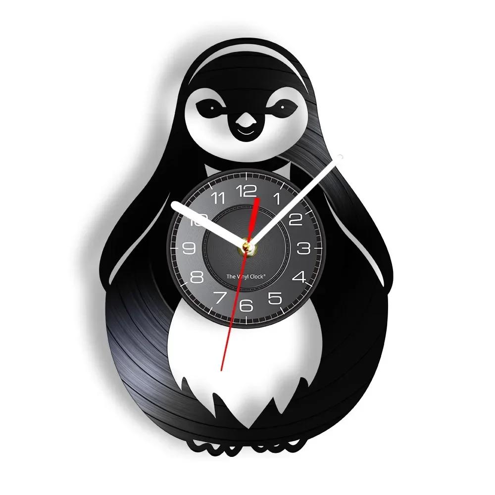 Cute Penguin Mural Wall Clock Baby Penguin Vinyl Record Wall Clock Penguin Family Children's Room Decoration Wall Watch Gift