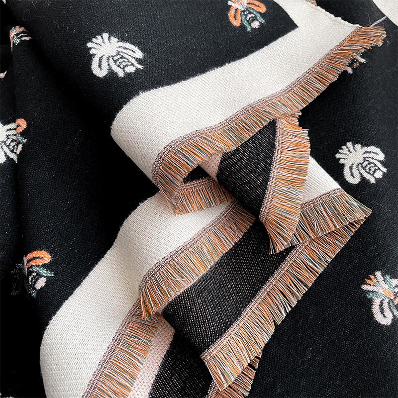 Fashion Light Luxury Little Bee Pattern Imitation Cashmere Scarf Korean Version Versatile Warm Shawl Thickened Outer Scarf