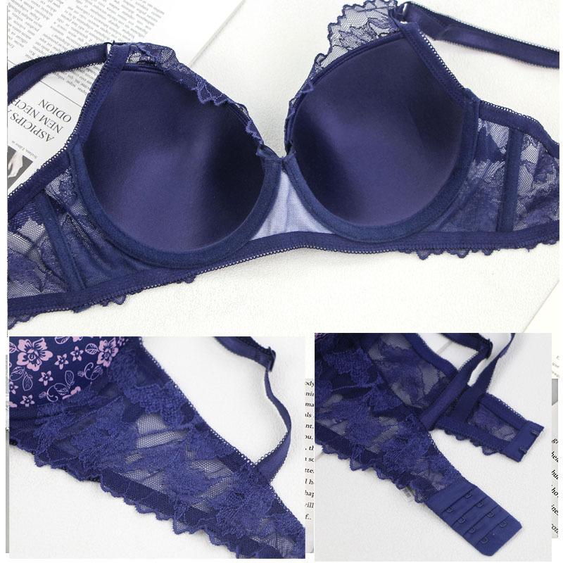 Western-style Anti-sag Plus-size Bra and Panty Set Sexy Underwired Lace Push-up Bra with Skin-friendly Comfortable Panties