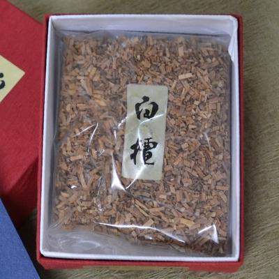 Duftendes Holz Räucherstäbchen, Rosan Sandelholz, Hergestellt in Indien, [Höchste Qualität], 20g