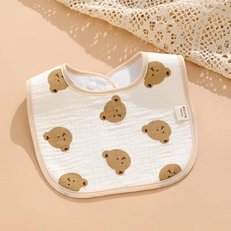 7 Stück Baumwoll-Baby-Lätzchen Wasserdichte Spucktücher Neugeborenen-Speichelhandtuch Cartoon-Druck Baby-Accessoires Baby-Fütterungslätzchen Artikel