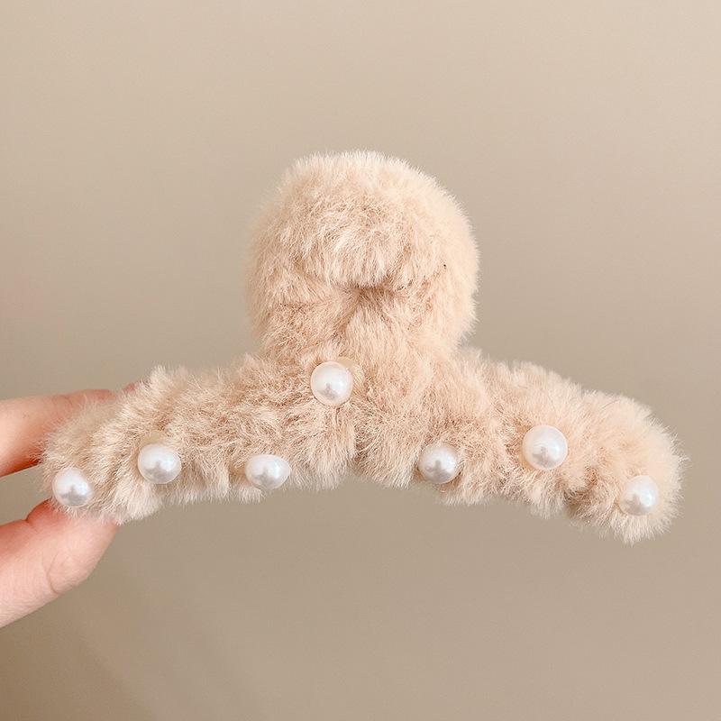 Fashion Autumn and Winter Plush Grab Clip Women's Winter Back Head Hair Shark Clip Hairpin Hairpin Large Hairy Hairpin Headwear