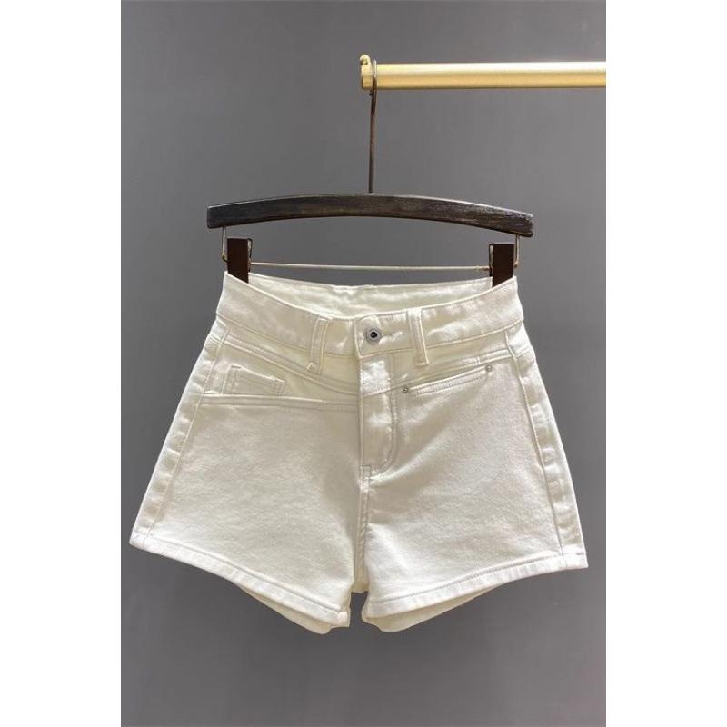 Korean Style Women's Off-White High-Waisted Denim Shorts - Spring/Summer 2026 New Arrival, Simple and Slimming Casual Fit