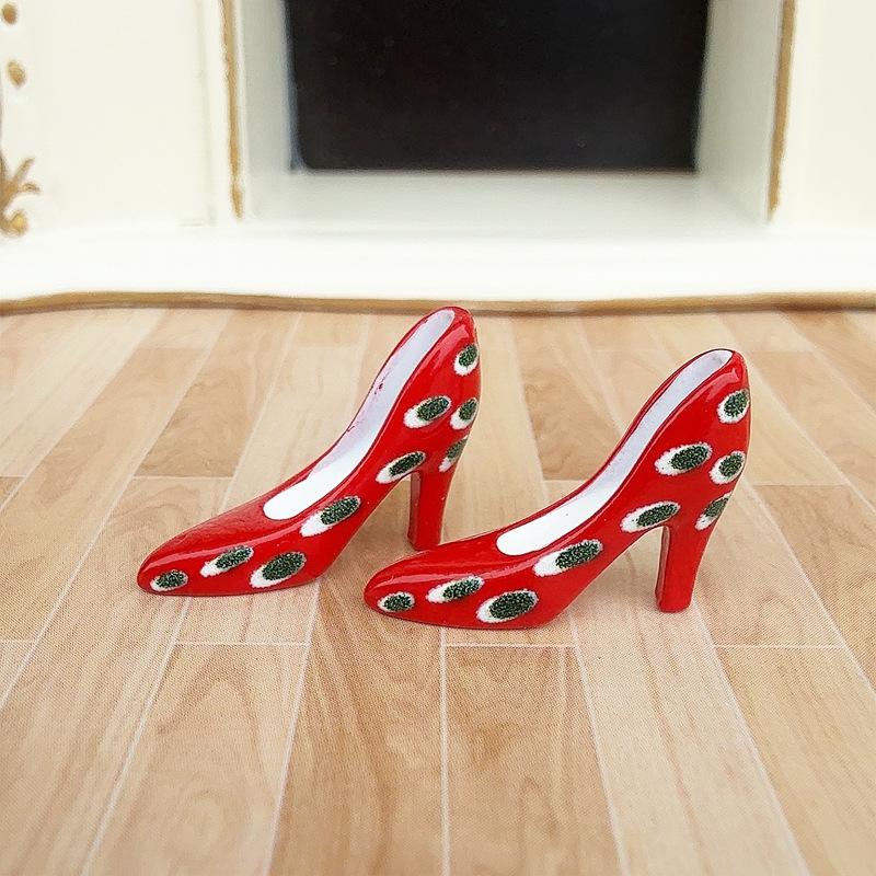3 Pairs 1/12 Scale Dollhouse Mini Hand Drawn Shoes Miniature High Heels Shoe Decoration For Doll Diy Accessories Toys
