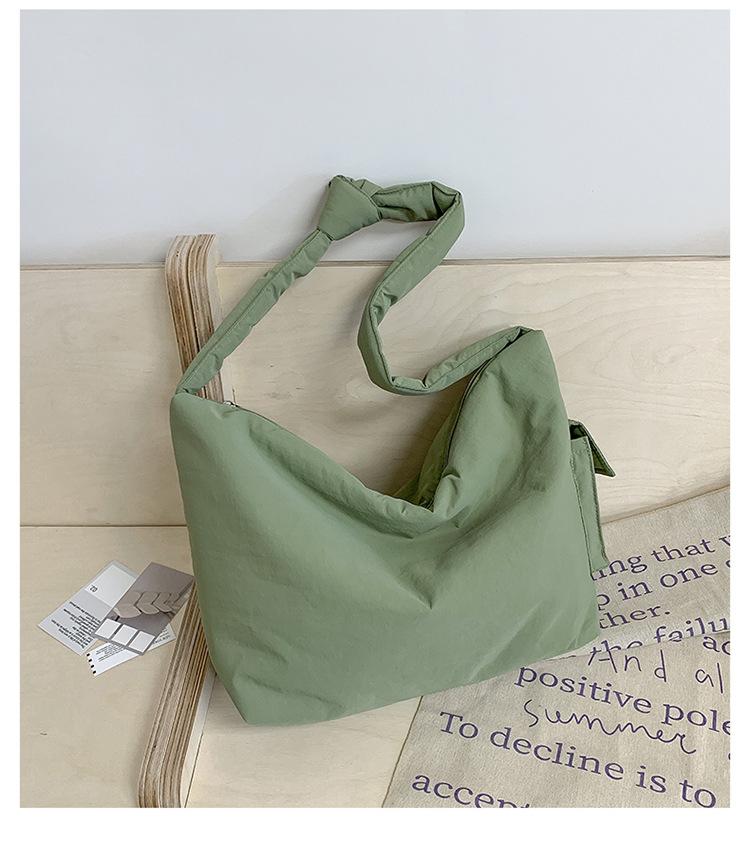 Korean Lazy Style Canvas Bag Women's New Casual Simple Versatile Large Capacity Shoulder Messenger Tote Bag